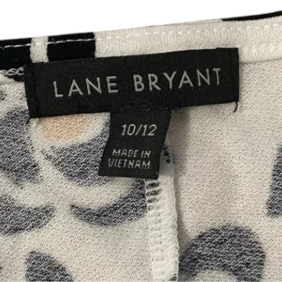 LANE BRYANT Stretch Tee - White Floral 10/12 - Picture 5 of 8